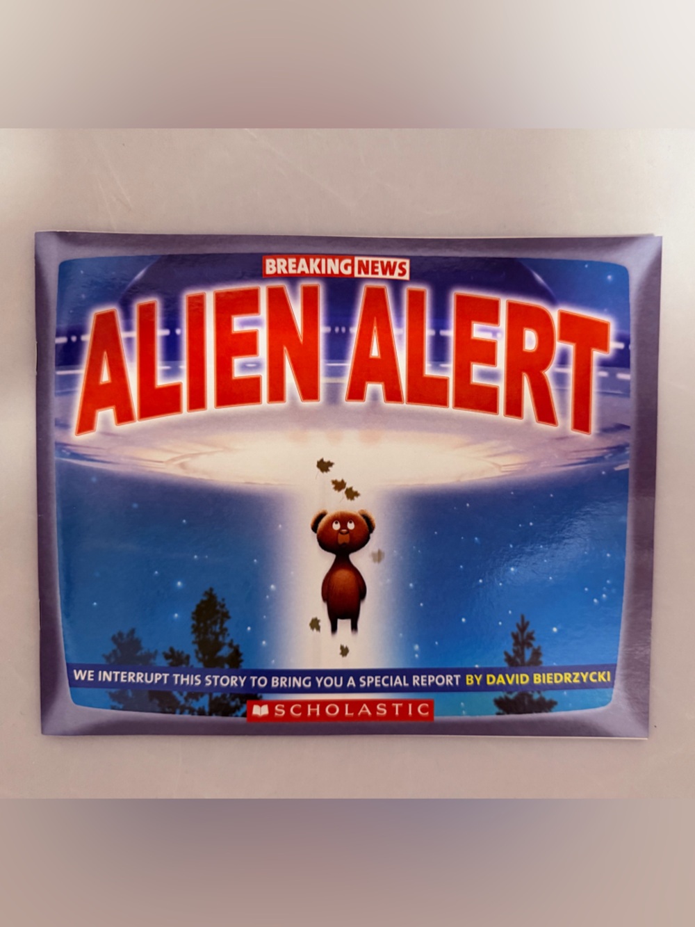 Alien Alert Book